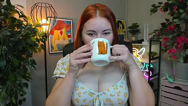 LAYLAxSTAR online show from October 16, 2025, 6:36 am