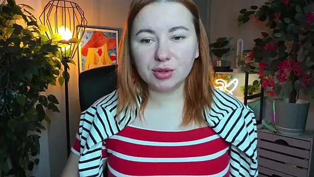 LAYLAxSTAR online show from November 18, 2025, 7:24 am