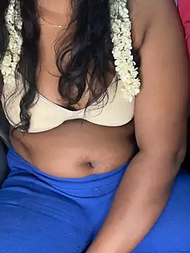 Snapshot of falooda288 chatting on November 14, 2025, 1:10 pm falooda288 online show from November 14, 2025, 1:10 pm