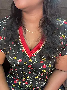 Snapshot of falooda288 chatting on November 18, 2025, 11:03 am falooda288 online show from November 18, 2025, 11:03 am