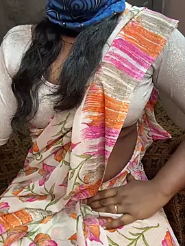 Snapshot of falooda288 chatting on December 3, 2025, 9:51 am falooda288 online show from December 3, 2025, 9:51 am