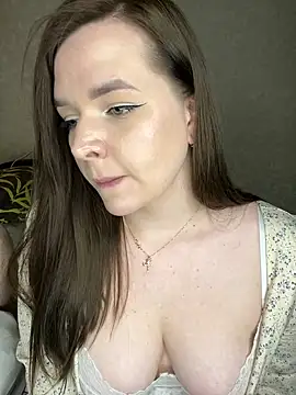 Snapshot of HellMoor chatting on February 25, 2025, 10:50 pm HellMoor online show from February 25, 2025, 10:50 pm