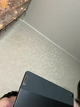 Snapshot of HellMoor chatting on March 9, 2025, 1:37 pm HellMoor online show from March 9, 2025, 1:37 pm