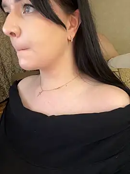 Snapshot of HellMoor chatting on November 26, 2025, 11:28 pm HellMoor online show from November 26, 2025, 11:28 pm