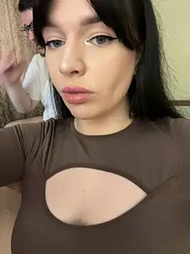 Snapshot of HellMoor chatting on February 11, 2026, 11:48 am HellMoor online show from February 11, 2026, 11:48 am