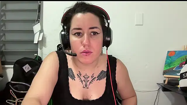 poppergirl69 online show from December 9, 2024, 3:29 am