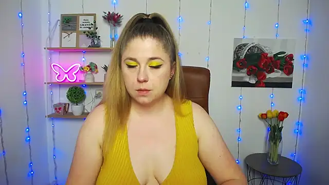 Snapshot of JessikaDaniel chatting on March 18, 2025, 10:25 am JessikaDaniel online show from March 18, 2025, 10:25 am