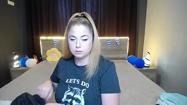 Snapshot of JessikaDaniel chatting on October 4, 2025, 6:22 am JessikaDaniel online show from October 4, 2025, 6:22 am