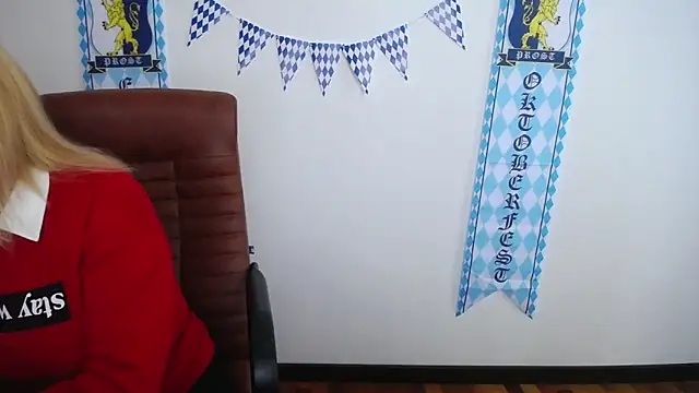 Snapshot of JessikaDaniel chatting on October 6, 2025, 6:11 am JessikaDaniel online show from October 6, 2025, 6:11 am