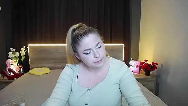 JessikaDaniel online show from December 4, 2025, 7:39 am