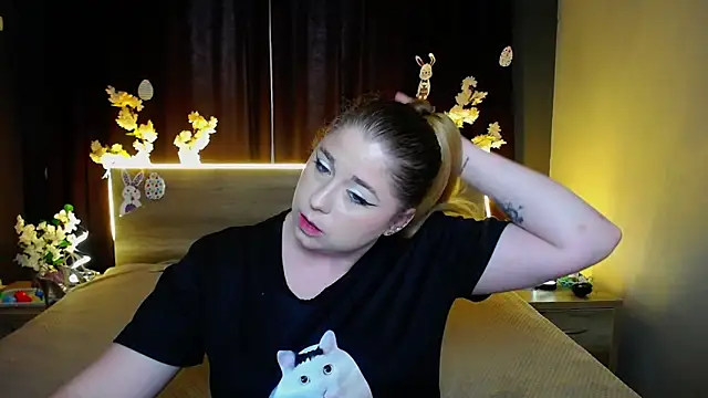 JessikaDaniel online show from April 8, 2026, 6:35 am