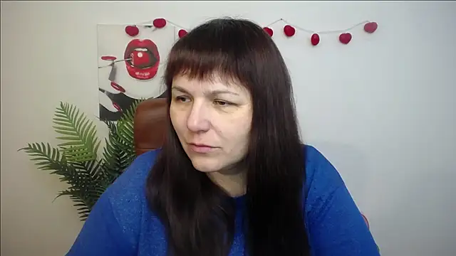 Snapshot of AliceInksSweetty chatting on February 11, 2026, 7:13 am AliceInksSweetty online show from February 11, 2026, 7:13 am