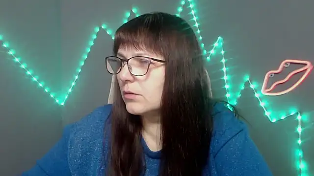 Snapshot of AliceInksSweetty chatting on March 1, 2026, 7:10 am AliceInksSweetty online show from March 1, 2026, 7:10 am