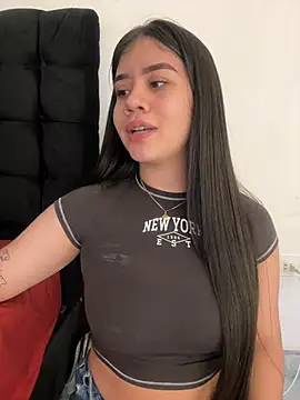 Snapshot of Alhanna_ chatting on December 23, 2024, 9:08 pm Alhanna online show from December 23, 2024, 9:08 pm