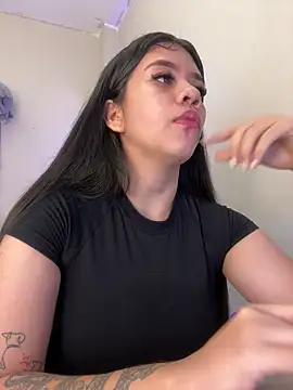 Snapshot of Alhanna_ chatting on March 20, 2025, 6:08 am Alhanna online show from March 20, 2025, 6:08 am