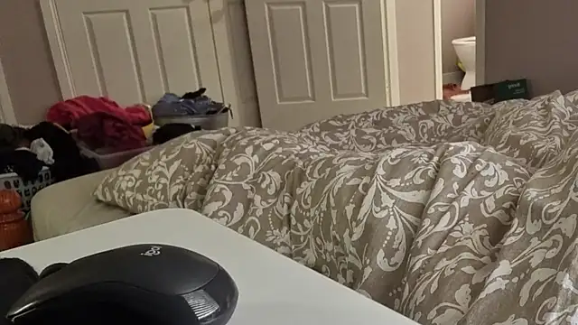 Snapshot of AmateurGuy23 chatting on September 19, 2025, 11:49 pm AmateurGuy23 online show from September 19, 2025, 11:49 pm