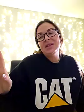 RebeccaXO  online show from December 11, 2024, 3:45 am