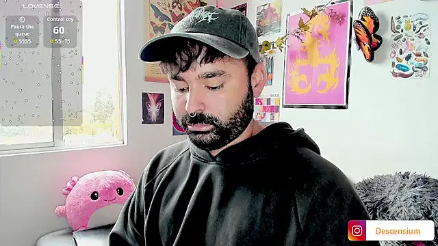 johnnyalx online show from October 30, 2025, 4:19 pm