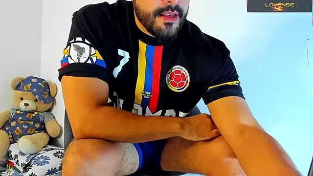 JorsMontero online show from November 11, 2025, 9:37 pm