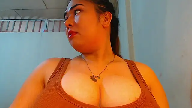 sluty bunny online show from November 14, 2025, 10:14 am