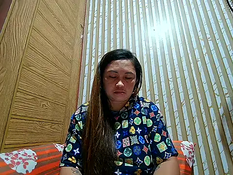Snapshot of LalaiAsian chatting on March 12, 2026, 3:40 pm LalaiAsian online show from March 12, 2026, 3:40 pm