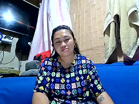 LalaiAsian online show from June 29, 2026, 8:42 pm