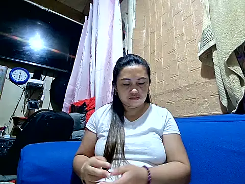 LalaiAsian online show from July 8, 2026, 11:09 pm