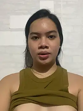 Hebefemme online show from March 1, 2025, 8:34 am