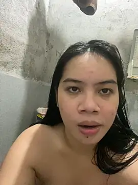 Hebefemme online show from March 15, 2025, 7:20 am