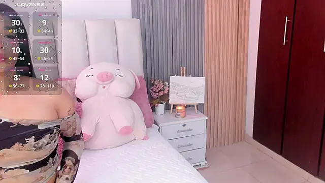 Snapshot of Skcarlet_beckett chatting on September 18, 2025, 2:08 pm Skcarlet beckett online show from September 18, 2025, 2:08 pm