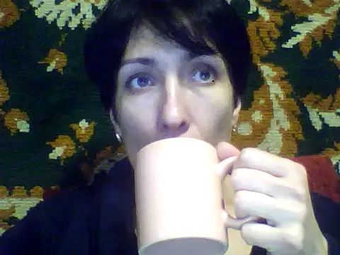 Snapshot of SunnyAmorre chatting on October 22, 2025, 10:04 am SunnyAmorre online show from October 22, 2025, 10:04 am