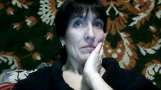 Snapshot of SunnyAmorre chatting on October 28, 2025, 11:07 pm SunnyAmorre online show from October 28, 2025, 11:07 pm