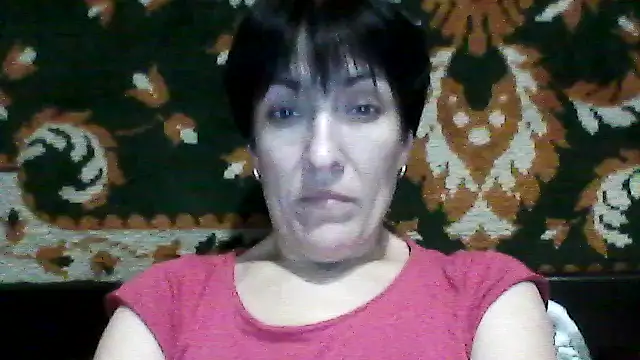 Snapshot of SunnyAmorre chatting on December 2, 2025, 9:43 pm SunnyAmorre online show from December 2, 2025, 9:43 pm