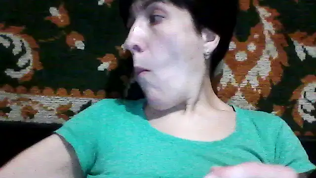 Snapshot of SunnyAmorre chatting on December 13, 2025, 8:25 pm SunnyAmorre online show from December 13, 2025, 8:25 pm