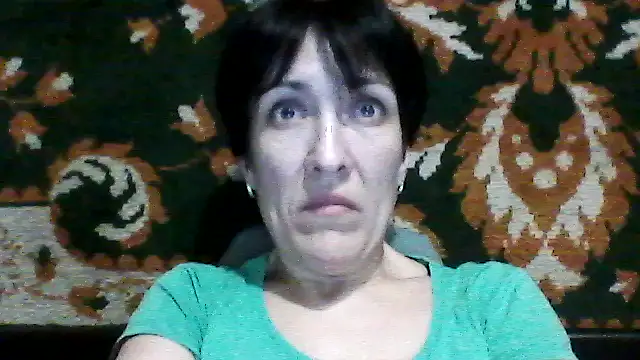 Snapshot of SunnyAmorre chatting on December 18, 2025, 9:10 pm SunnyAmorre online show from December 18, 2025, 9:10 pm