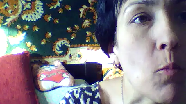 Snapshot of SunnyAmorre chatting on February 2, 2026, 7:51 am SunnyAmorre online show from February 2, 2026, 7:51 am