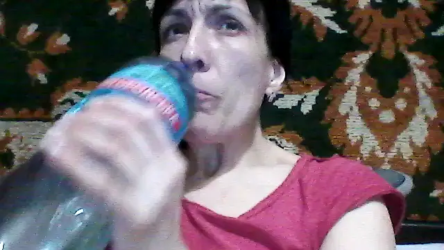 Snapshot of SunnyAmorre chatting on March 6, 2026, 8:16 pm SunnyAmorre online show from March 6, 2026, 8:16 pm