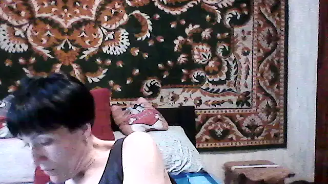 SunnyAmorre online show from March 8, 2026, 1:37 pm