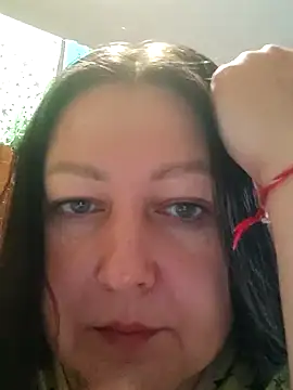 Rini333 online show from May 9, 2026, 8:41 am