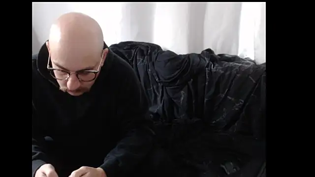 Snapshot of whiskyjane69 chatting on October 20, 2025, 12:16 pm whiskyjane69 online show from October 20, 2025, 12:16 pm