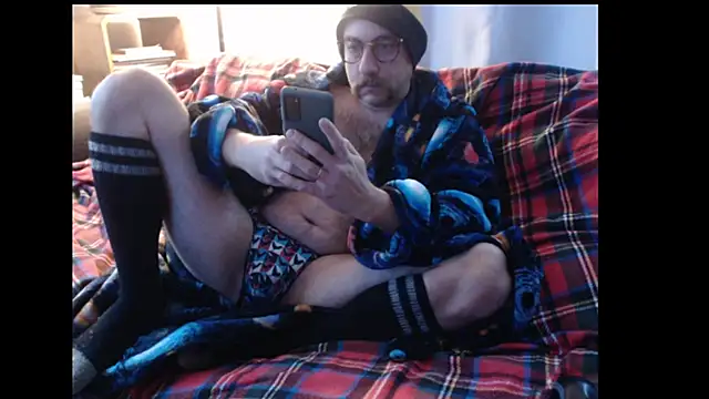 Snapshot of whiskyjane69 chatting on November 18, 2025, 11:47 am whiskyjane69 online show from November 18, 2025, 11:47 am