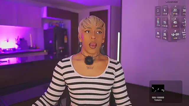 Snapshot of AmberRaus chatting on January 9, 2026, 4:37 am AmberRaus online show from January 9, 2026, 4:37 am