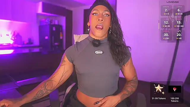 Snapshot of AmberRaus chatting on February 12, 2026, 12:27 am AmberRaus online show from February 12, 2026, 12:27 am