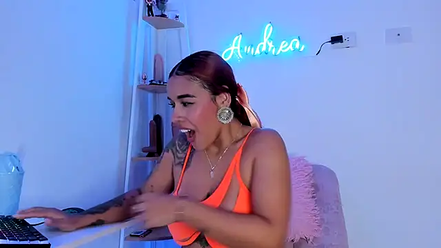 Snapshot of andrea_lopezz_ chatting on February 7, 2025, 5:31 am andrea lopezz online show from February 7, 2025, 5:31 am