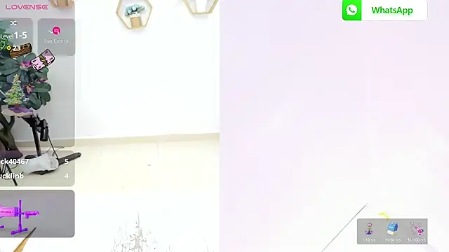 Snapshot of naty_girl_ chatting on January 24, 2025, 6:57 am naty girl online show from January 24, 2025, 6:57 am