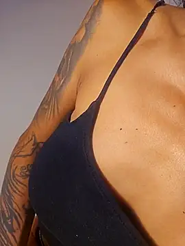 miatemptress69 online show from October 12, 2025, 5:12 pm