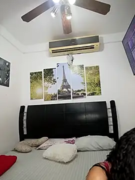 Snapshot of ashley69_brown chatting on November 29, 2025, 6:33 pm ashley69 brown online show from November 29, 2025, 6:33 pm