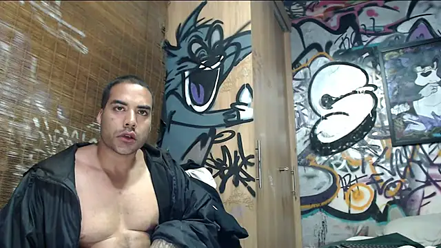 Justin Frank online show from June 5, 2026, 11:32 pm