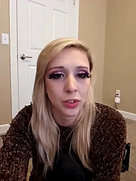 Snapshot of AmethystFoxx chatting on February 1, 2026, 9:57 pm AmethystFoxx online show from February 1, 2026, 9:57 pm