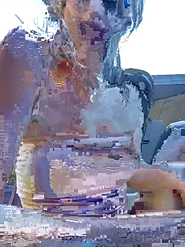 Snapshot of AmethystFoxx chatting on February 28, 2026, 11:06 pm AmethystFoxx online show from February 28, 2026, 11:06 pm